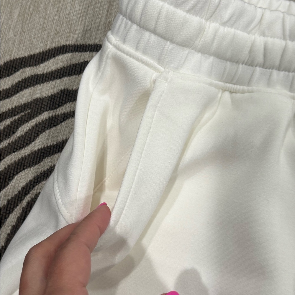 NWT Rae Mode Ivory/Cream Skort - Large - Picture 4 of 5